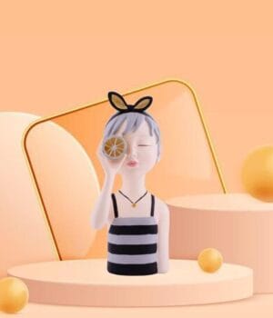 Girl Figurines Luxury Resin Showpiece for Home Decor