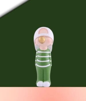 Girl Figurines Luxury Resin Showpiece for Home Decor