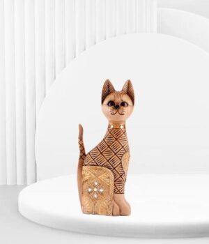Luxury Resin Showpiece Figures for Home Decor