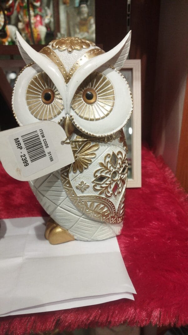 Modern Classy Lucky Owl Resin Showpiece - Image 3