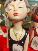 Girl Figurines Luxury Resin Showpiece for Home Decor