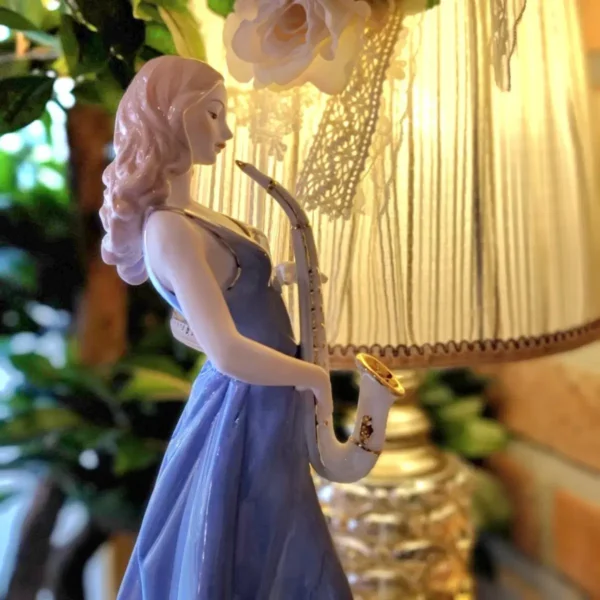 Victorian Lady - Fine Porcelain Figurine - Image 9