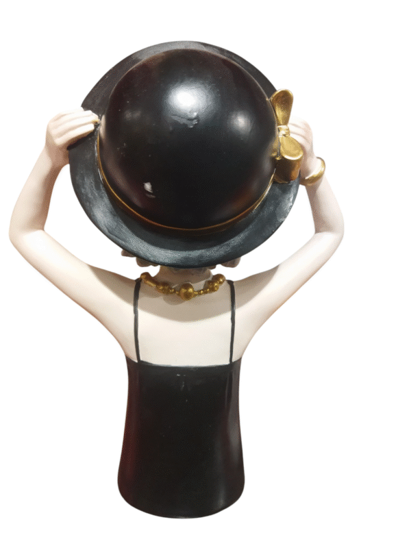 Girl Figurines Luxury Resin Showpiece for Home Decor - Image 3