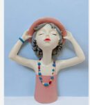 Girl Figurines Luxury Resin Showpiece for Home Decor